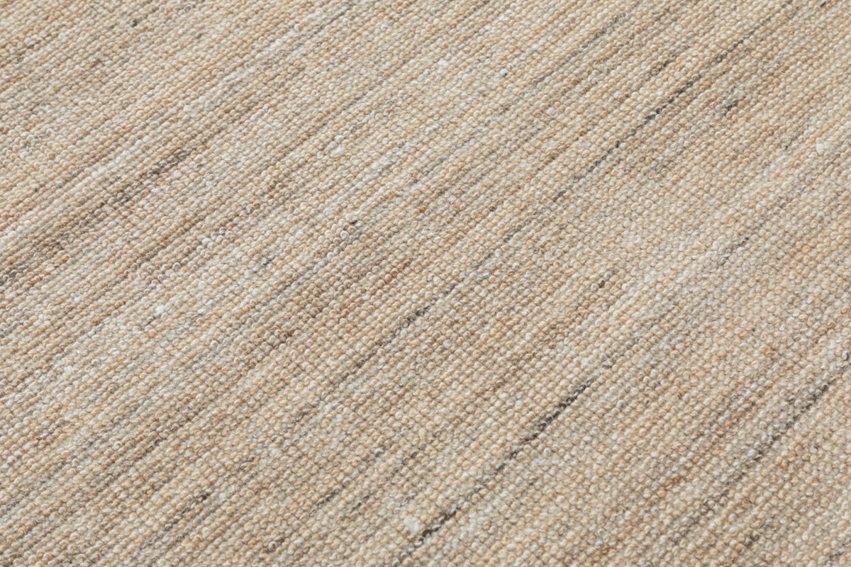 Solid Loop 5x8 Beige Hand Tufted Wool Area Rug