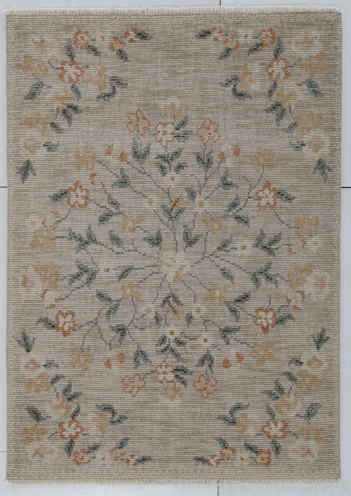 Floral Radial Hand Knotted Wool Rug 5x7 beige carpets